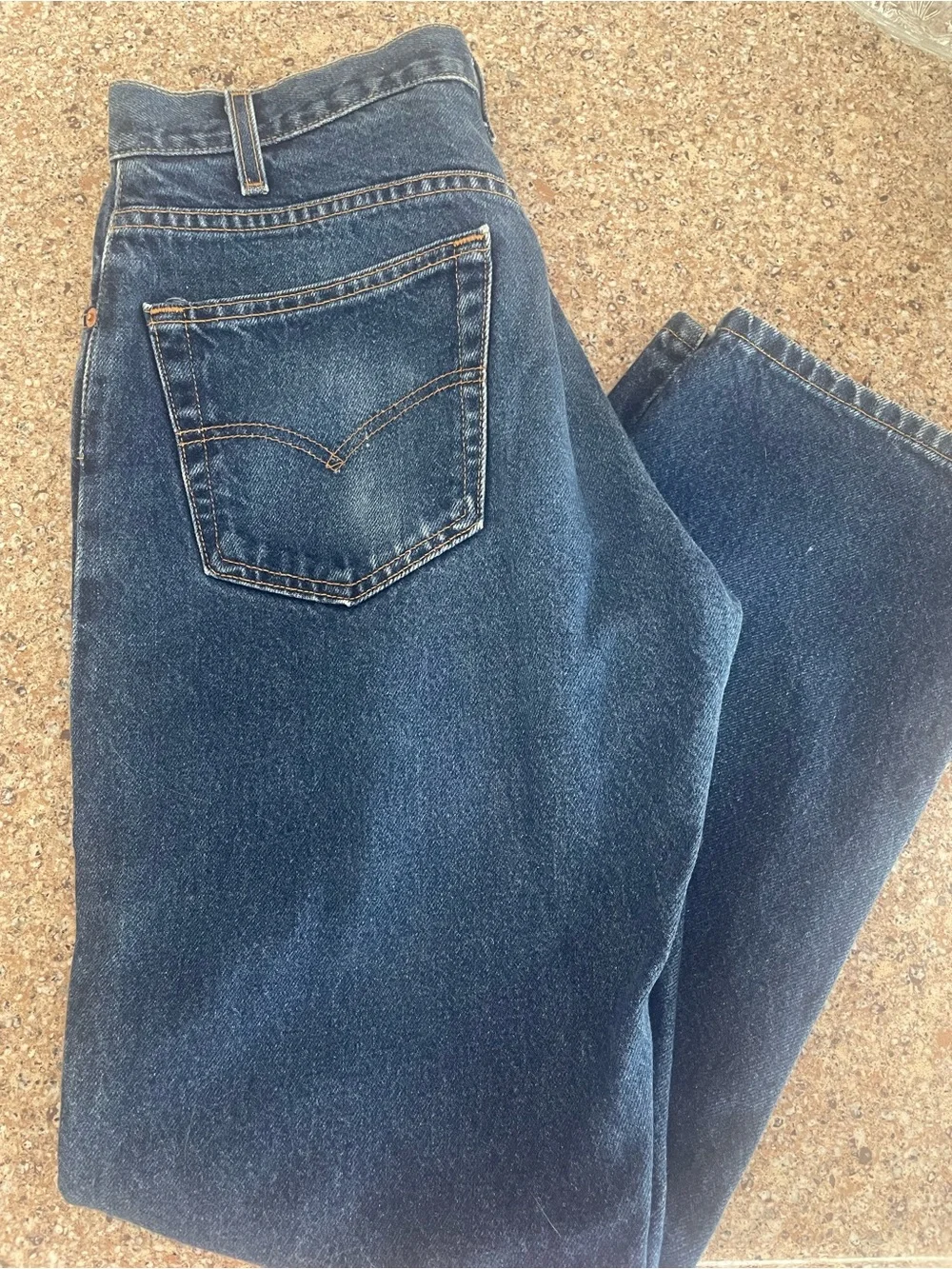 Levi's Men's 505 Straight Dark Blue Denim Jeans. 33/30 size